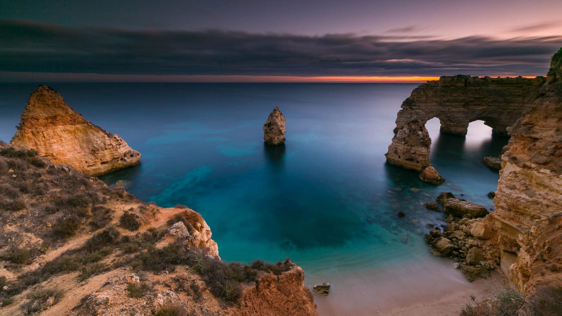 algarve_coast_landscape_portugal_rock_and_ocean_during_sunset_hd_nature-1920x1080