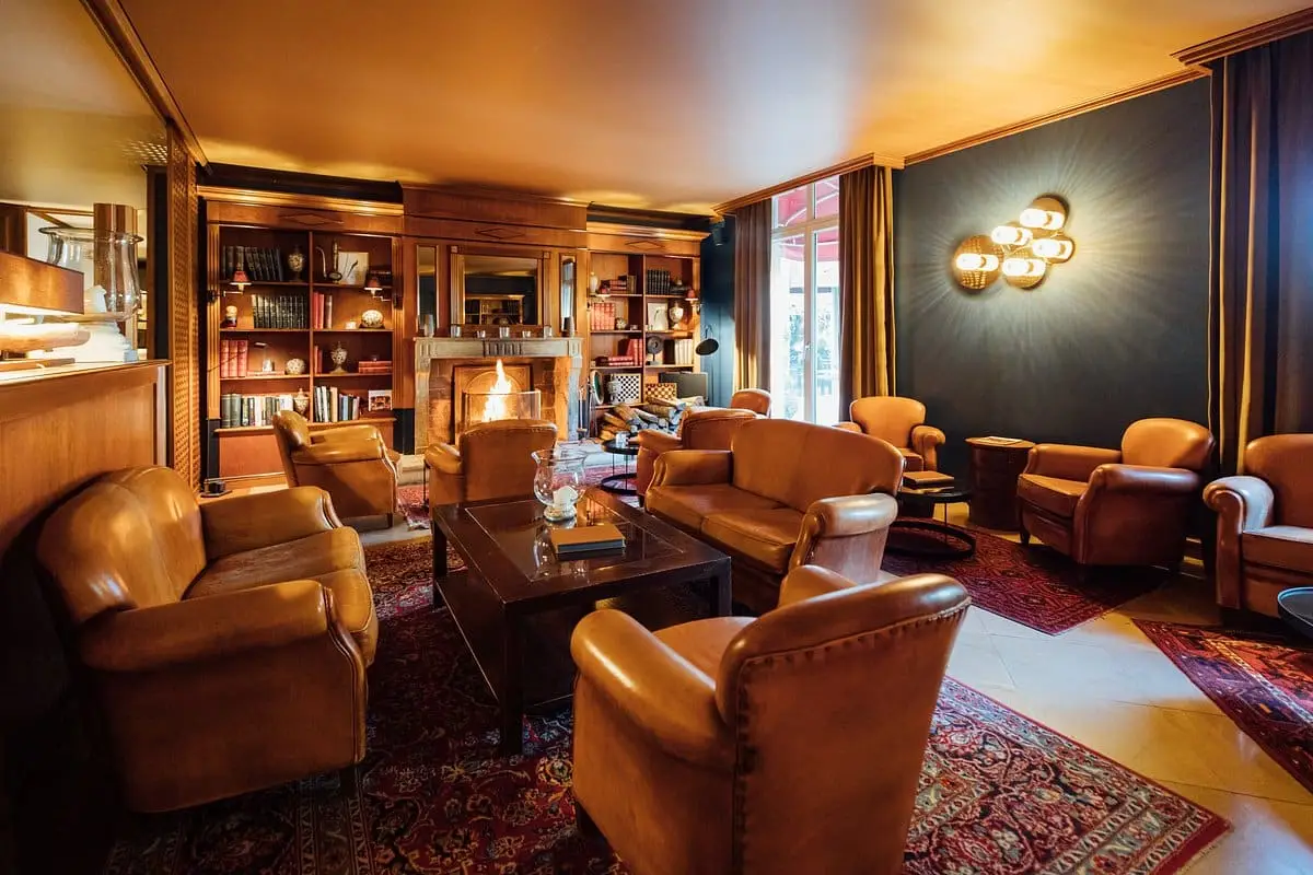 bar-lounge