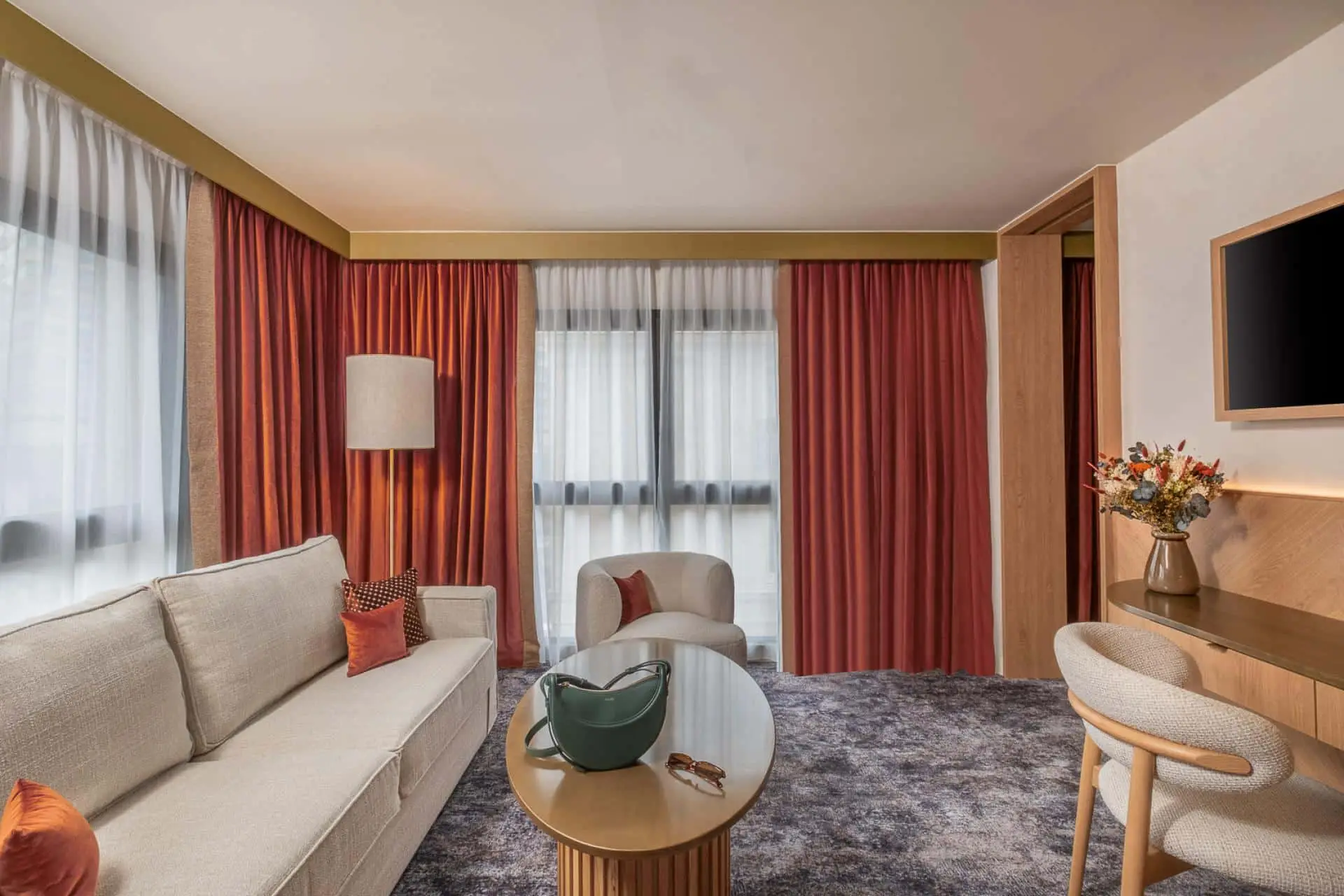 hotel-le-burdigala-suite-190216-1920-1080-landscape