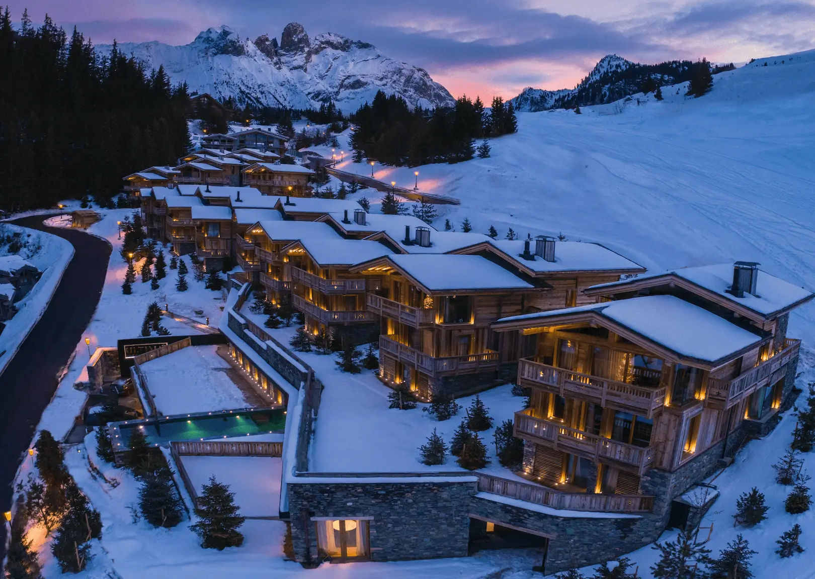 Intro_carousel_Ultima_Courchevel_Resort_Wide
