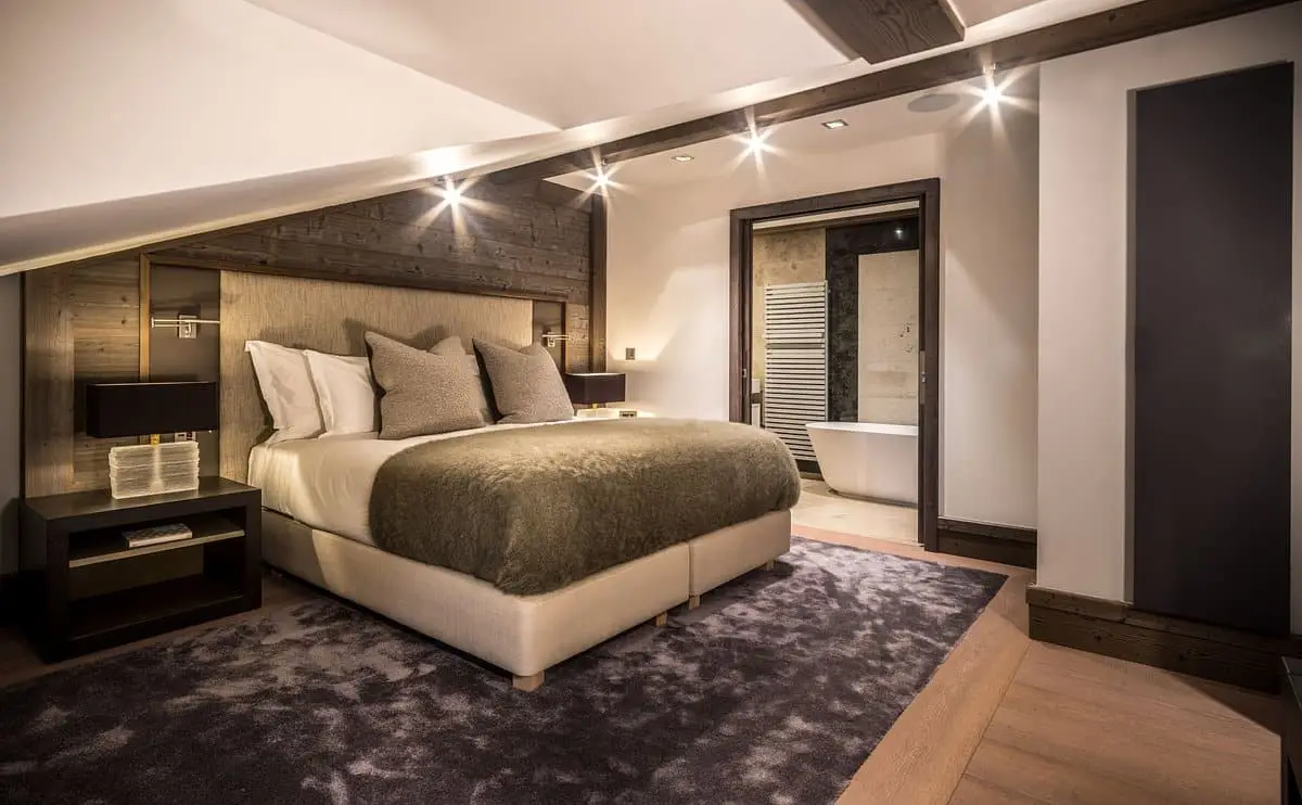 a-spacious-and-cozy-apartment