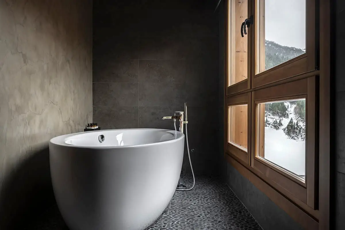 el-grau-bathroom