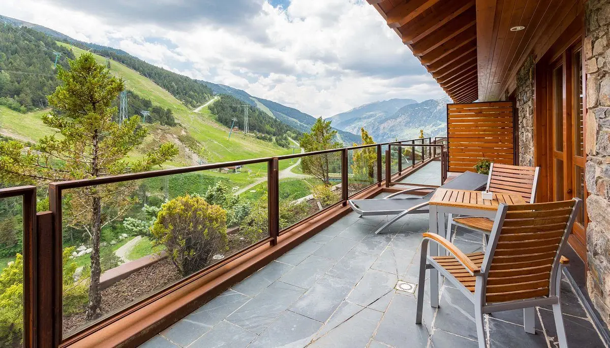 views-from-balcony
