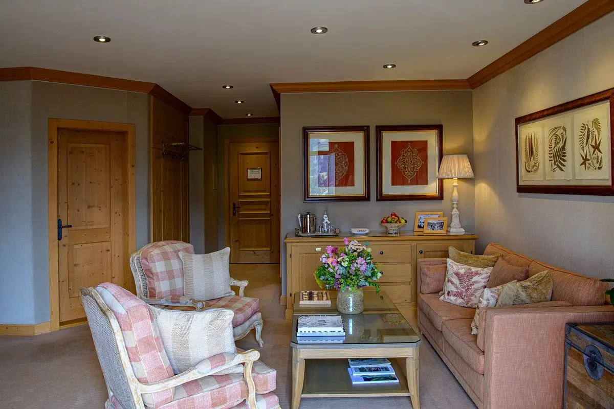 deluxe-junior-suite-mountain (2)