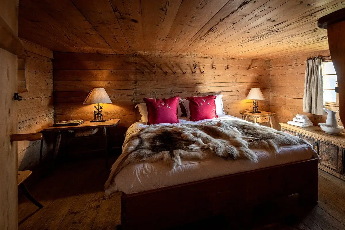 walig-hut-bedroom