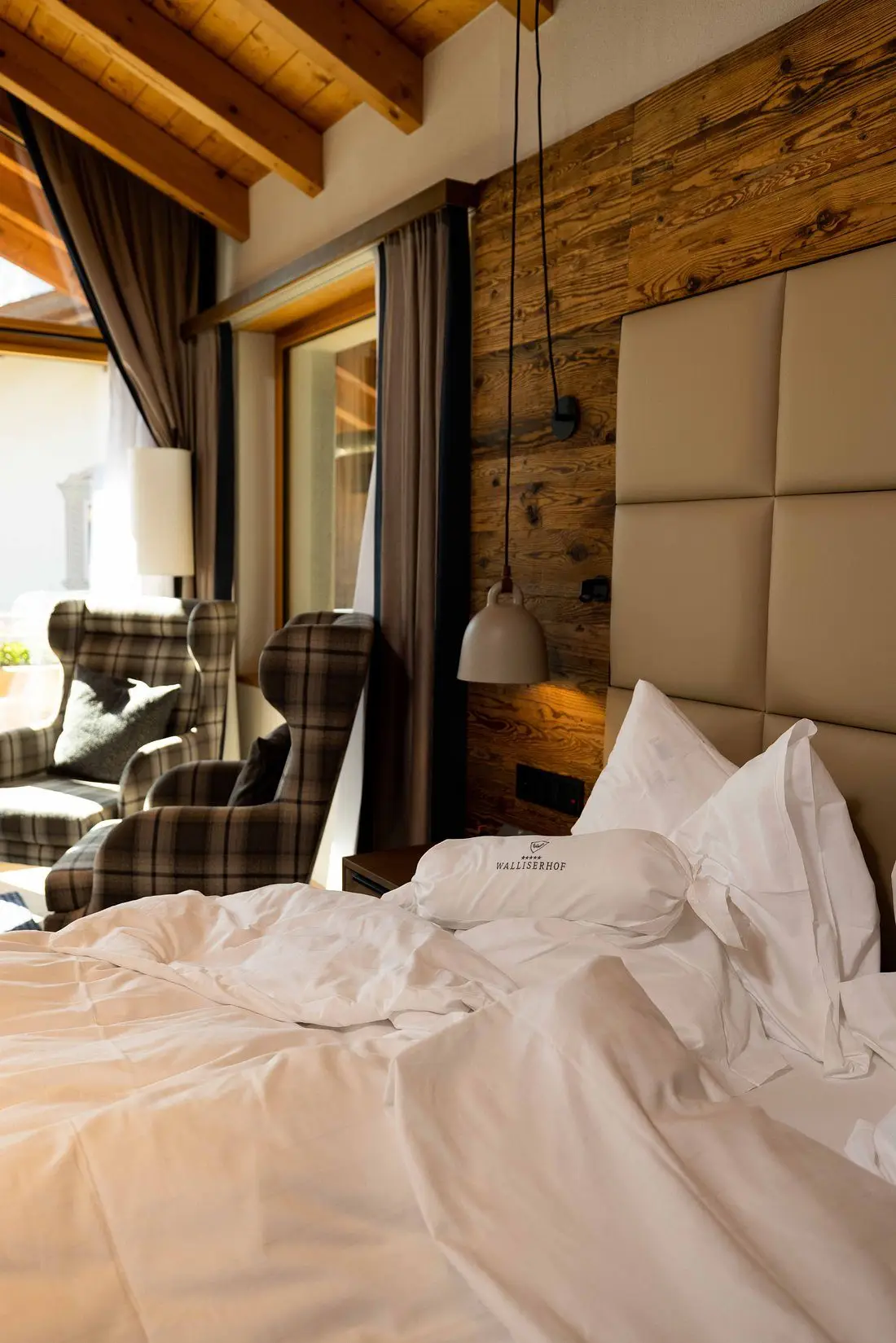 room-details