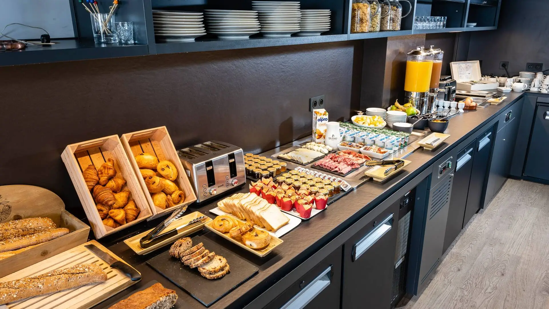 658_petit-dejeuner-breakfast-cafe-restaurant-hotel-popalp-alpe-d-huez