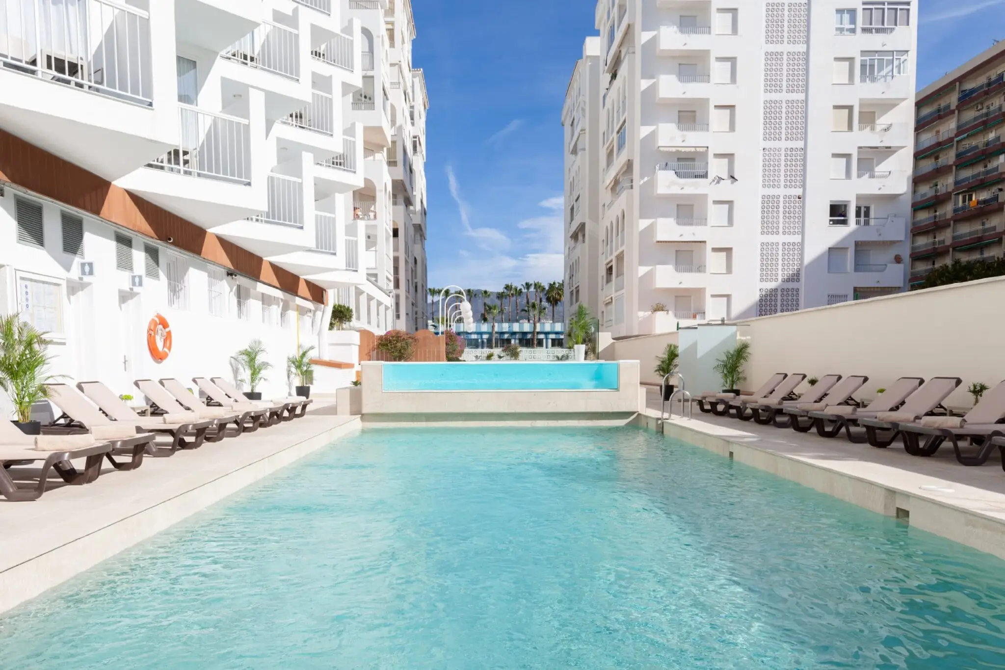 Helios-Costa-Tropical-Pool