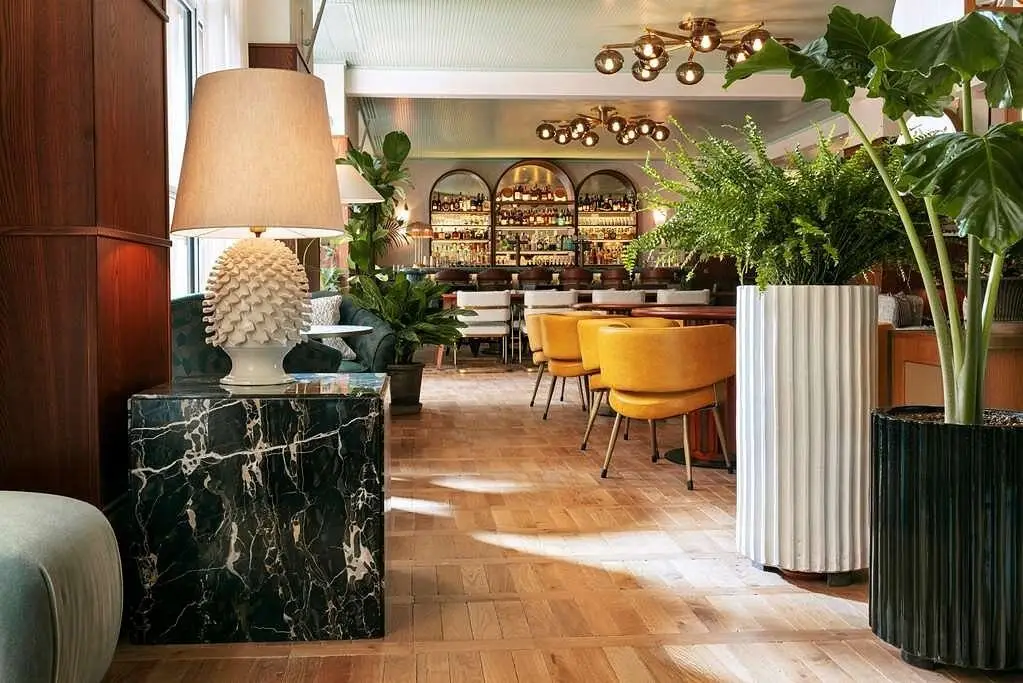 lobby (16)