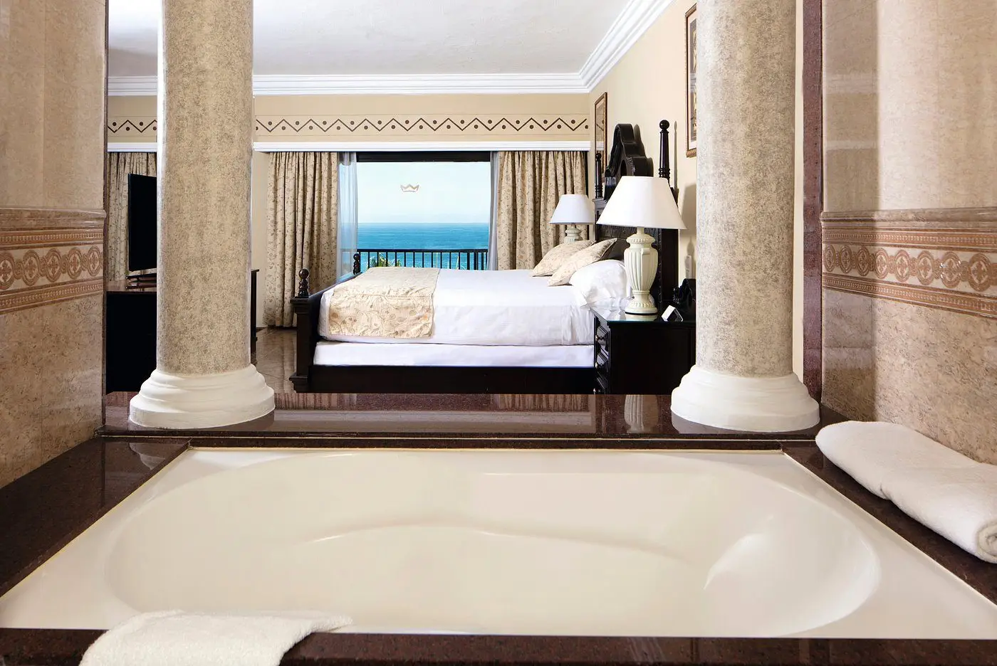 Riu 10