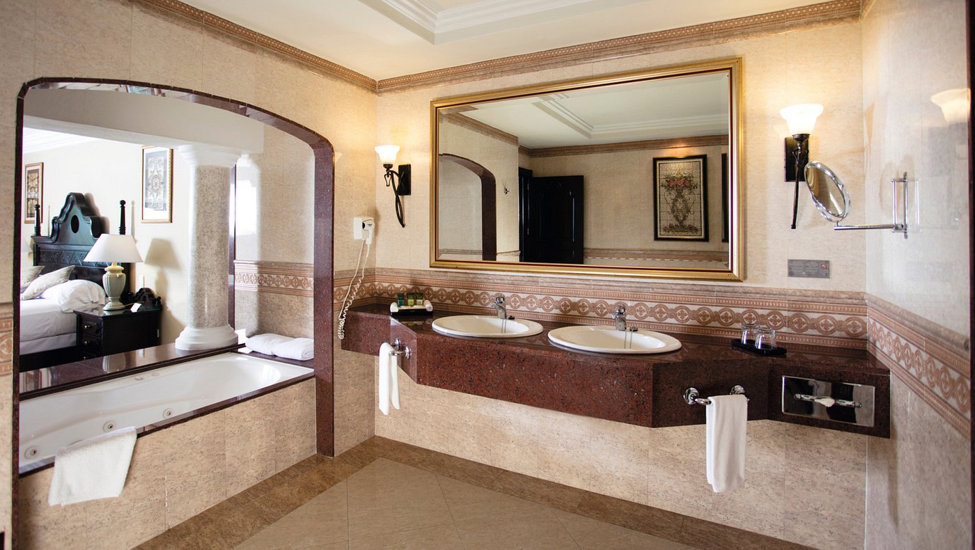 Riu 12