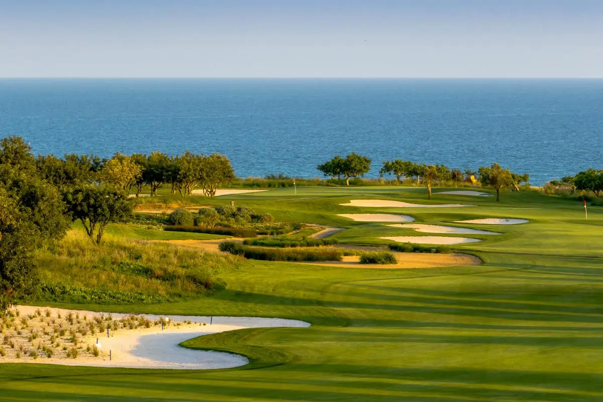 the-quinta-da-ria-golf-courses-impressive-golf-course-situated-in-vibrant-algarve