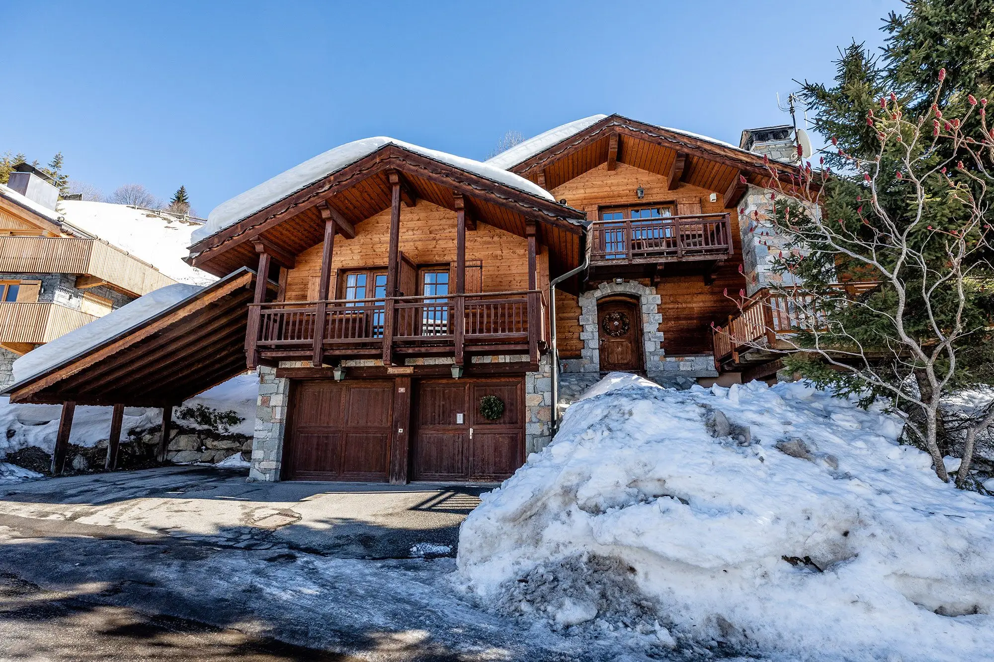 Exterior_03