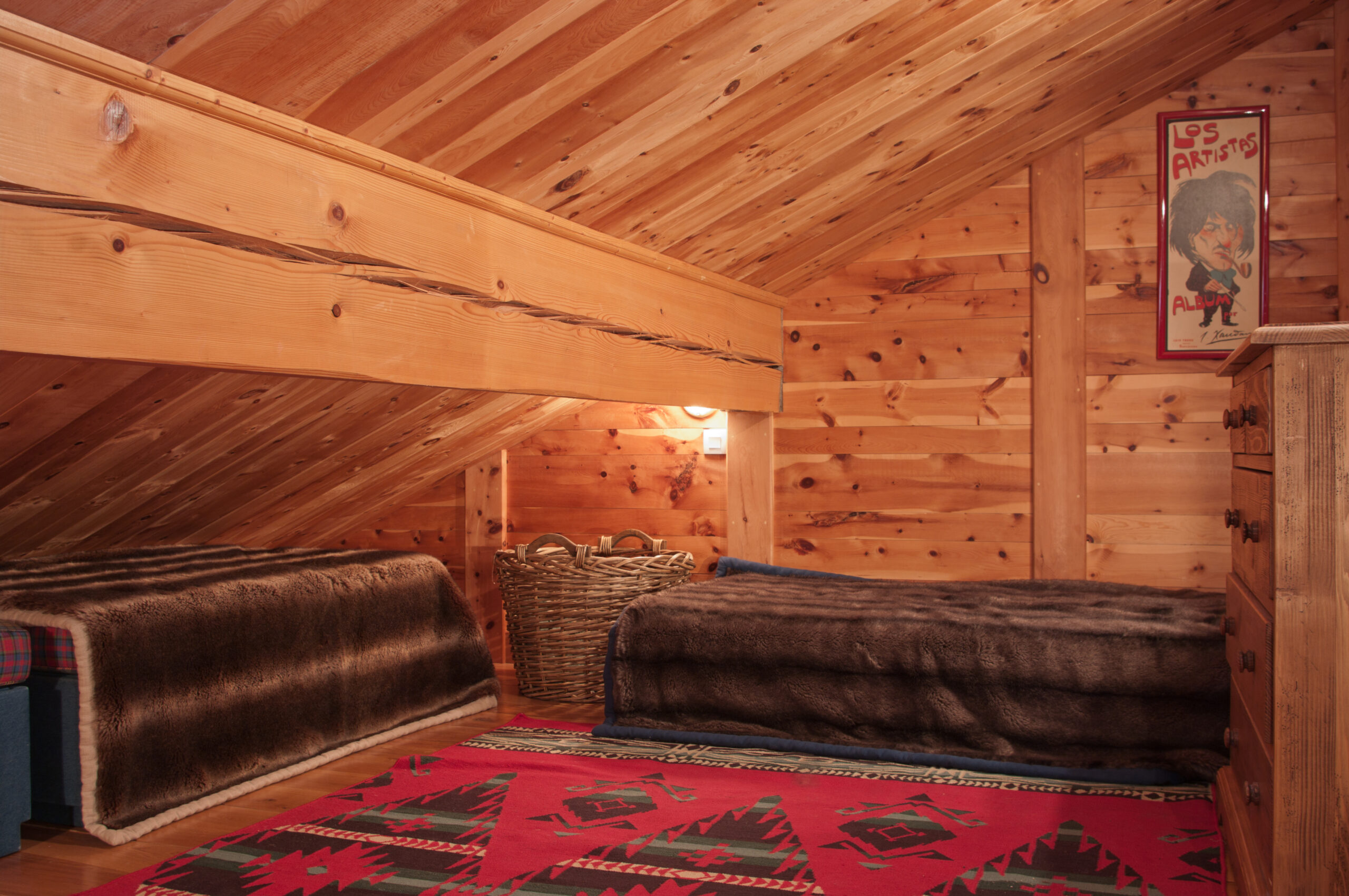 Room in Eves.jpg
