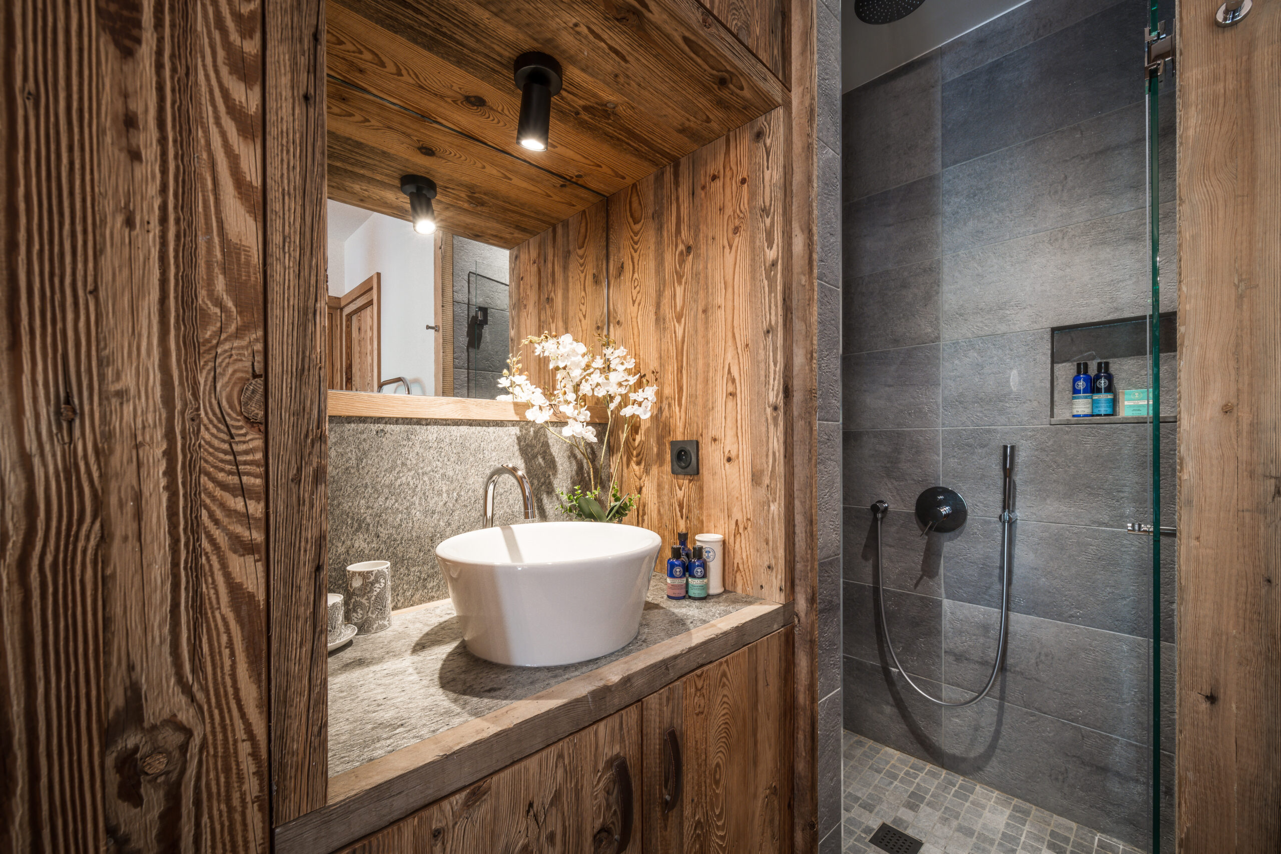 bathroom_bed_5