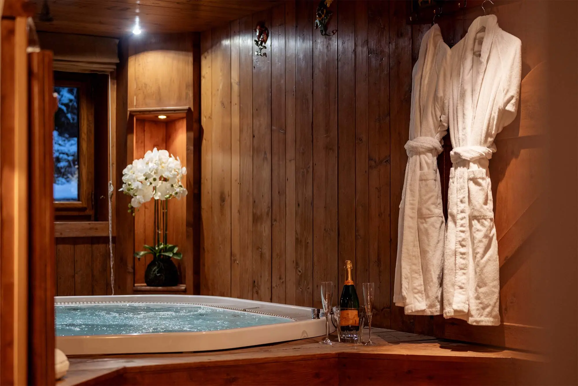 hottub_detail_1