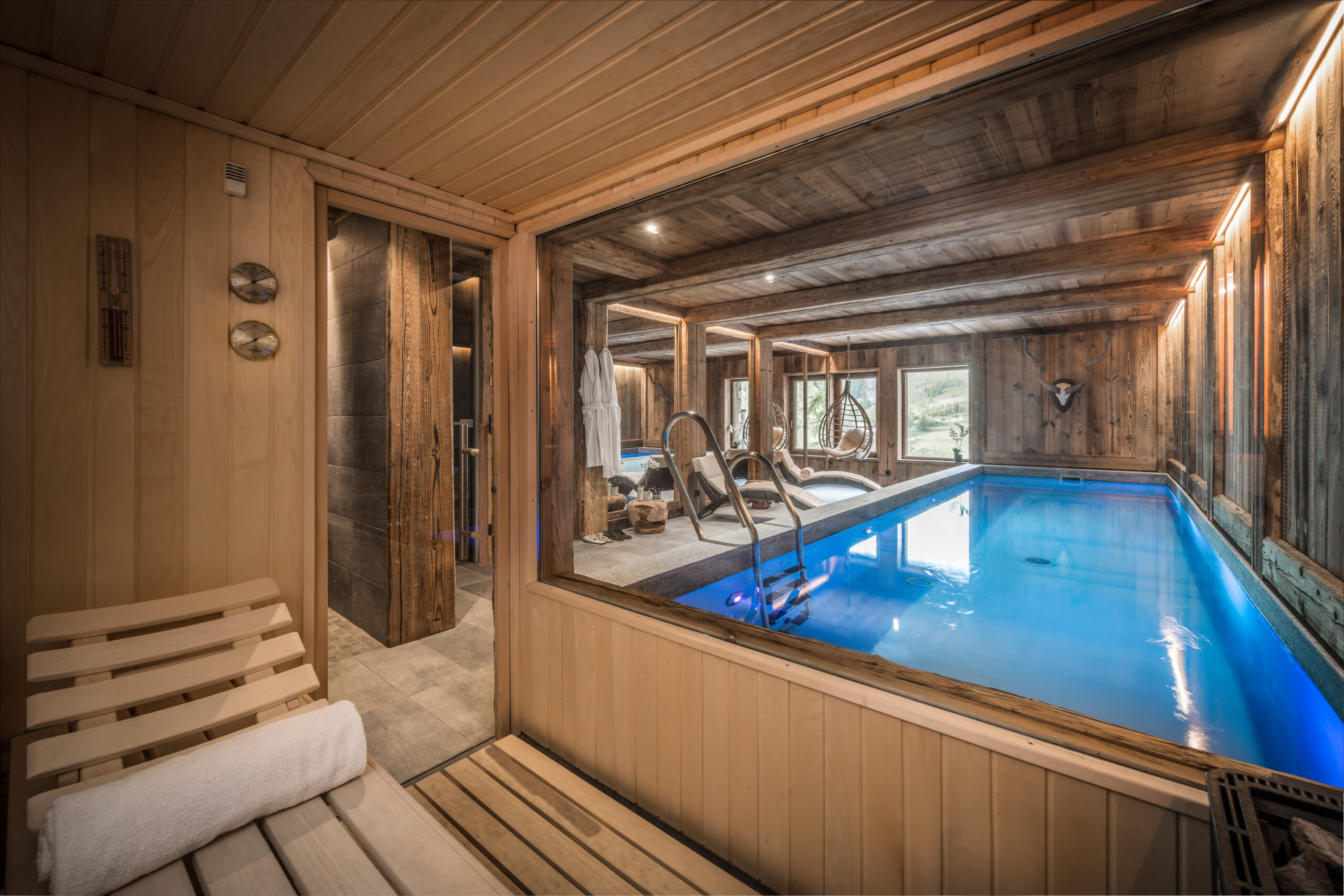 sauna_pool