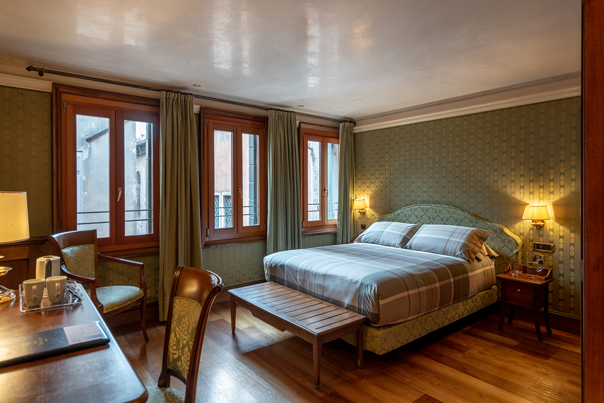 gallery_annex-deluxe-double-room-1