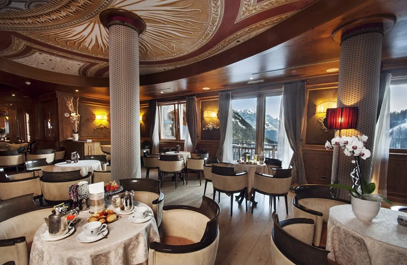 lightbox_gallery-gourmet-bar-1-cristal-palace