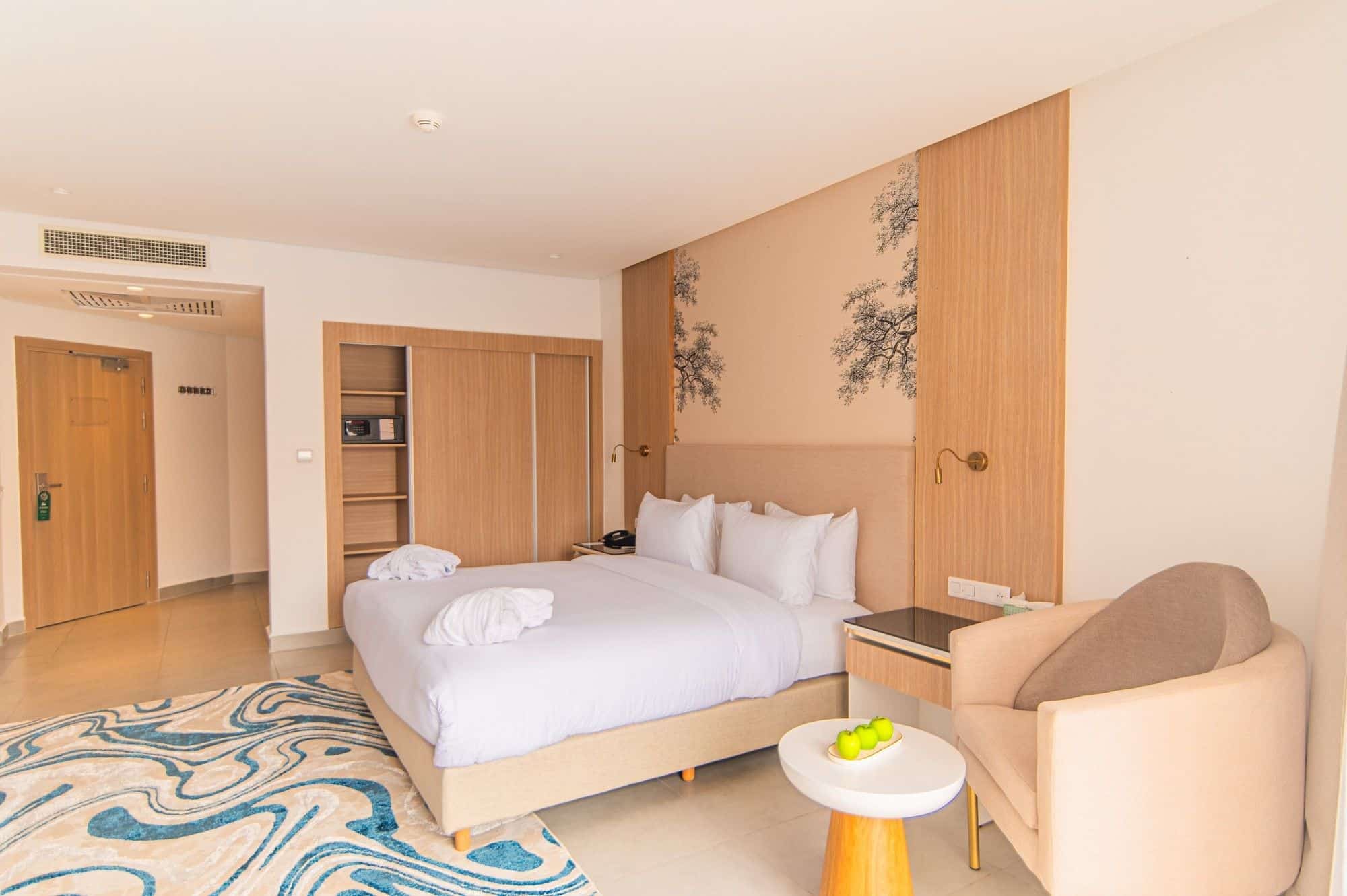 deluxe-room-pool-access-adults-only (1)