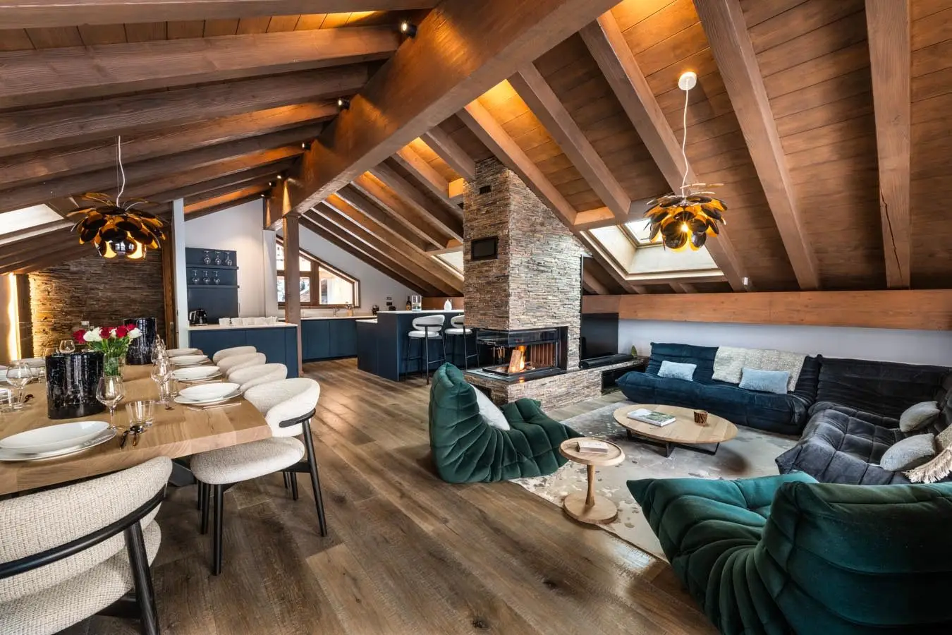 Falcon Lodge