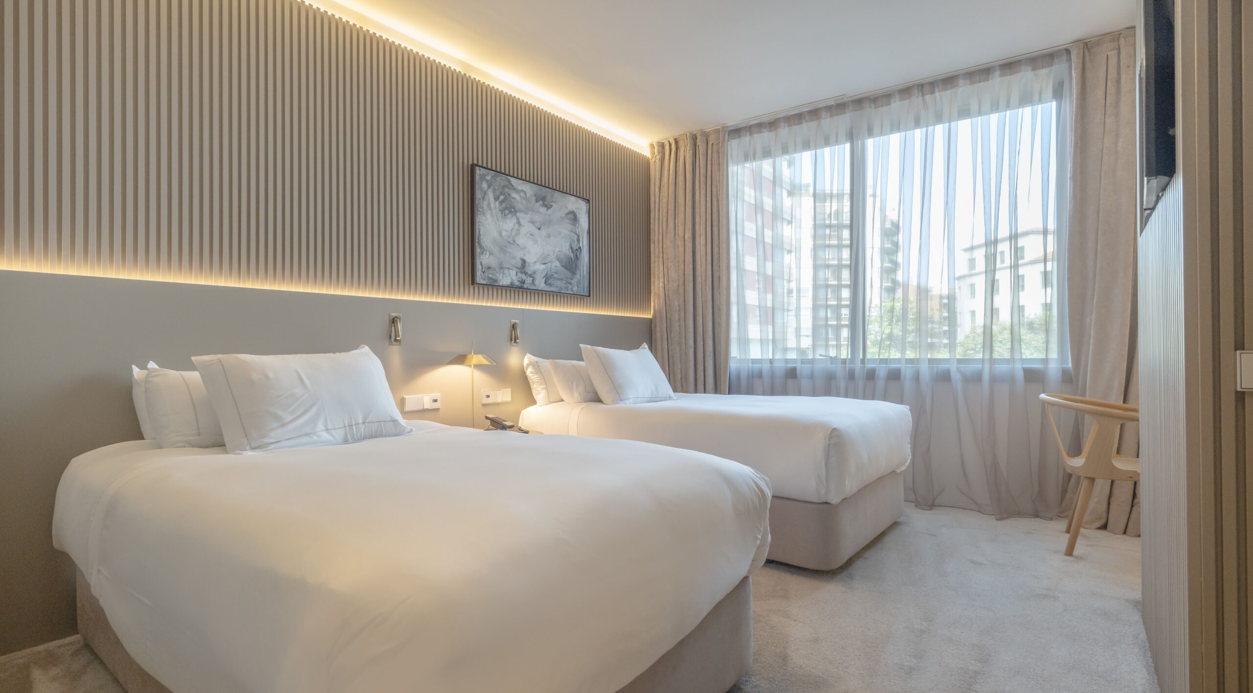 TWIN PREMIUM -